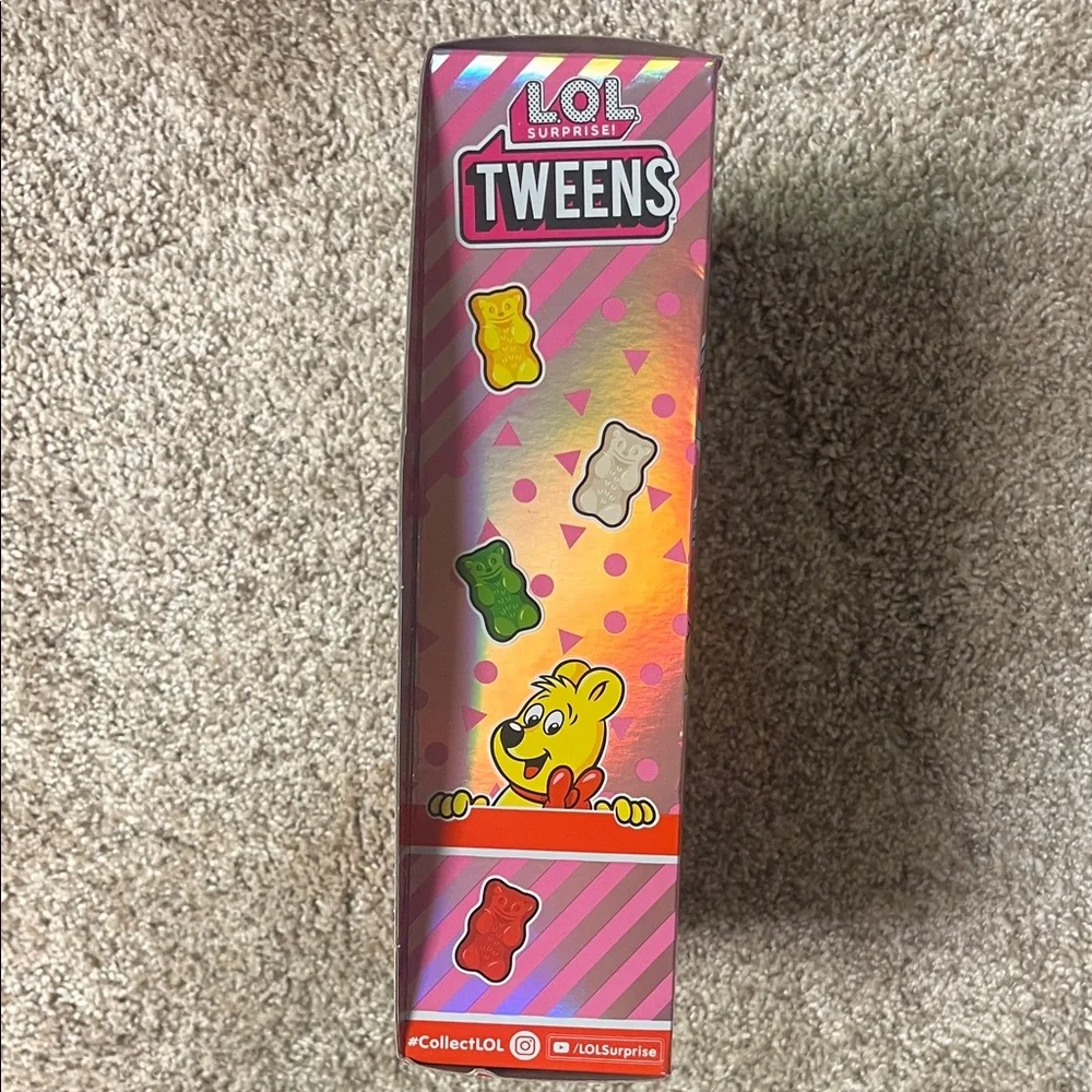 LOL Surprise Tweens Haribo Holly Happy Limited Edition Fashion Doll - Picture 2 of 6